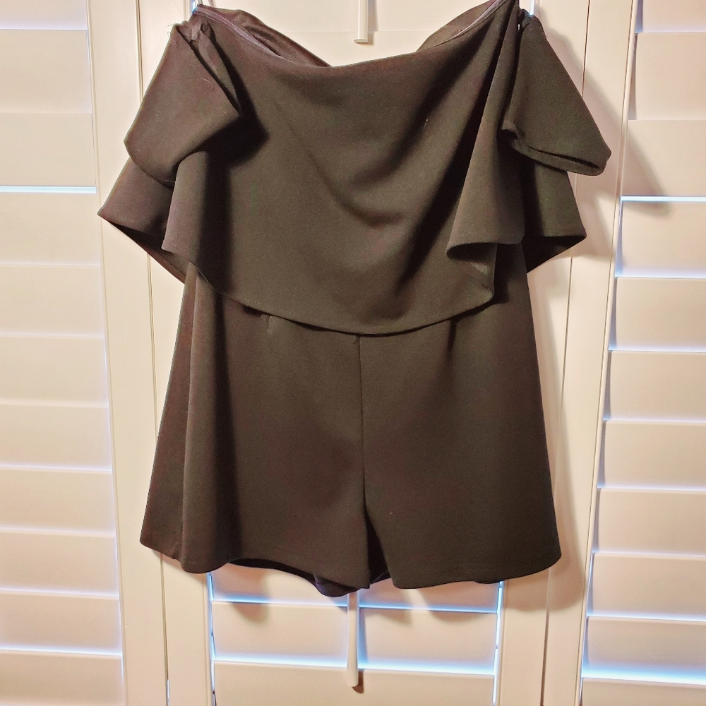 Missguided Black Off the Shoulder Romper - Size 4